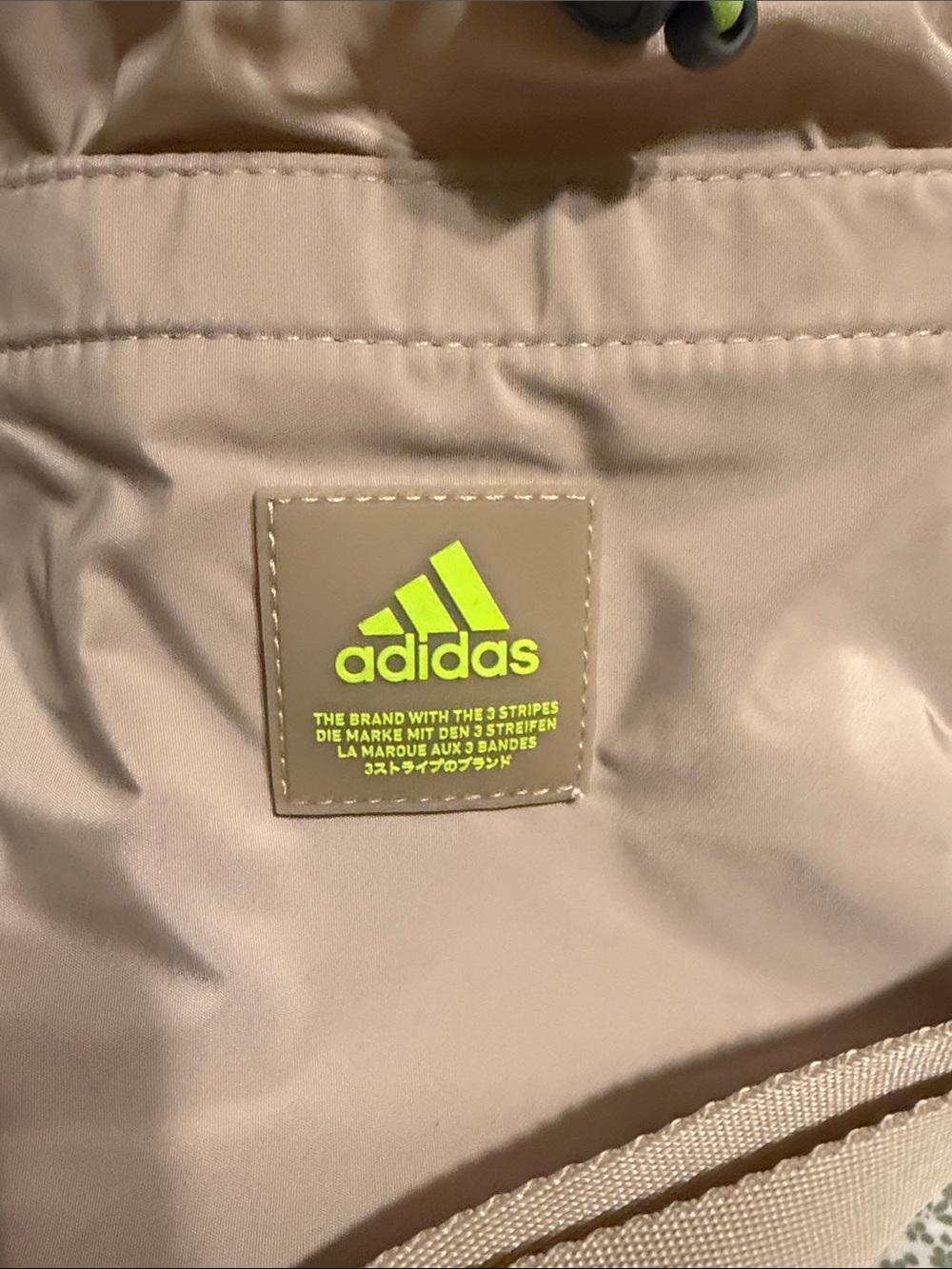 adidas Beige Crossbody Bag with Neon Yellow Drawstring - Picture 5 of 5